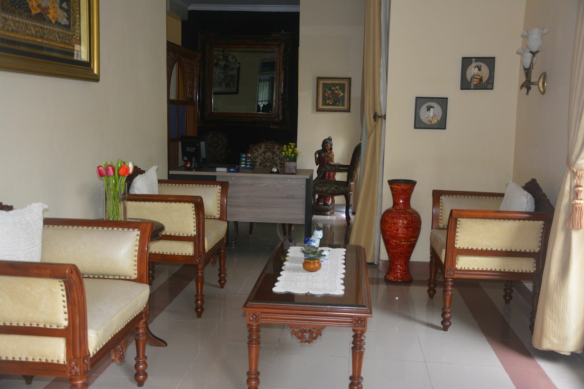 Puri Sagopi Guest House Maguwo Bagian luar foto